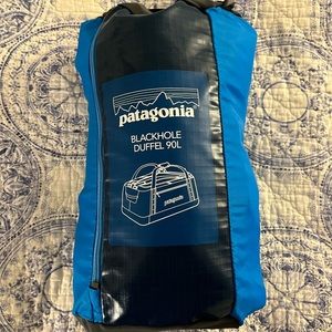 90L Patagonia Black Home Duffel